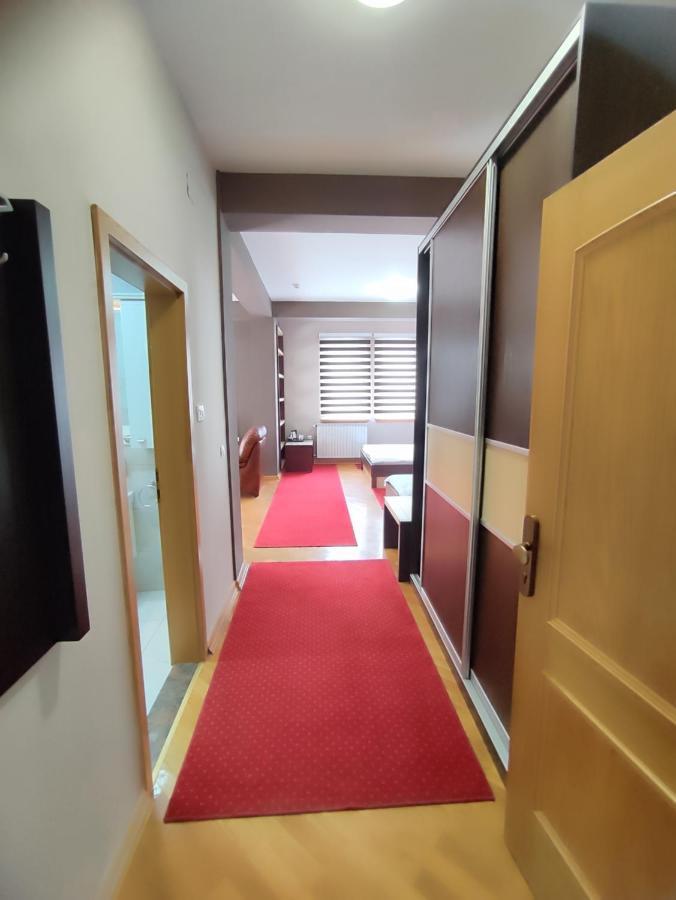 Premier Hotel Skopje Exterior photo